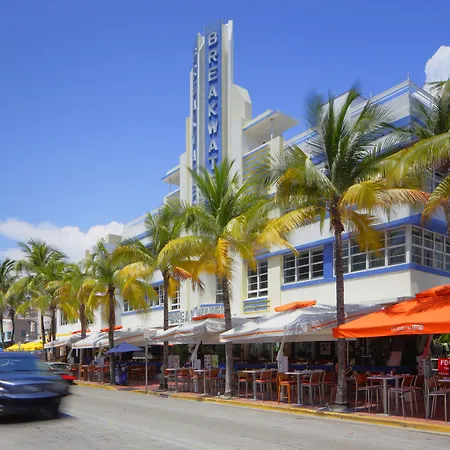 Hotel Breakwater South Beach-3